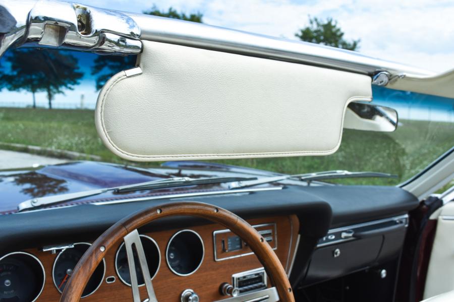Детали интерьера Pontiac Tempest GTO Convertible 1966 года  (фото 47 из 83)